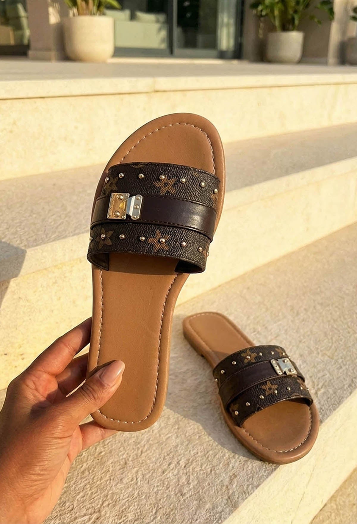 Logo Baby Brown Printed Sliders
