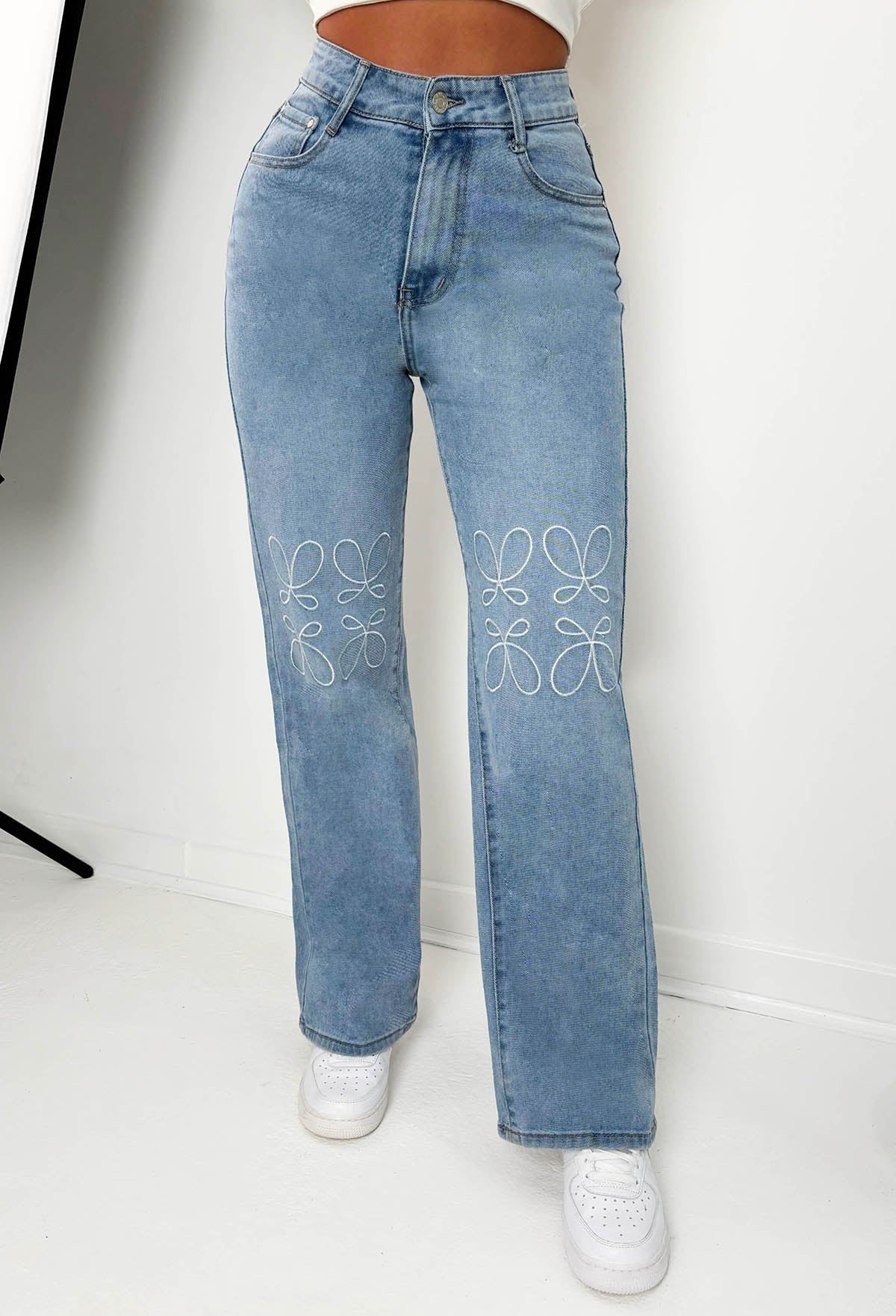 Star Power Mid Wash Embroidered Detail Straight Leg Jeans